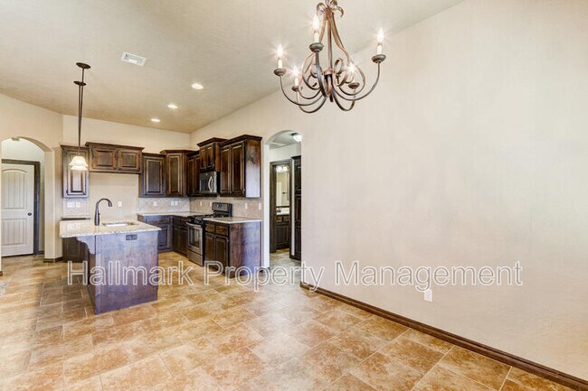 Building Photo - 508 Whispering Oaks Blvd