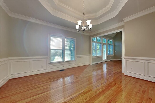 Building Photo - 4020 Hogans Mill Ln