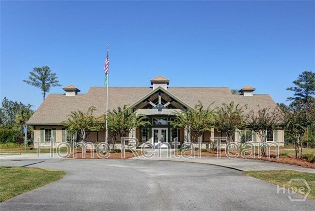 Building Photo - 37 Twin Oaks Pl