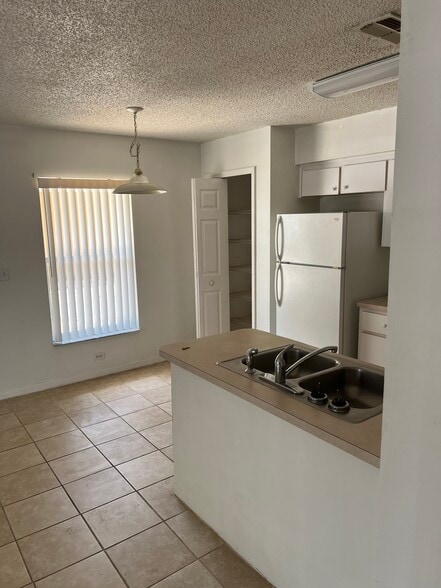 Building Photo - 10320 Northcliffe Blvd