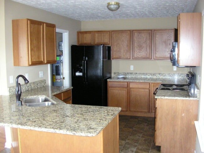 Building Photo - 403 Cedar Hollow Dr