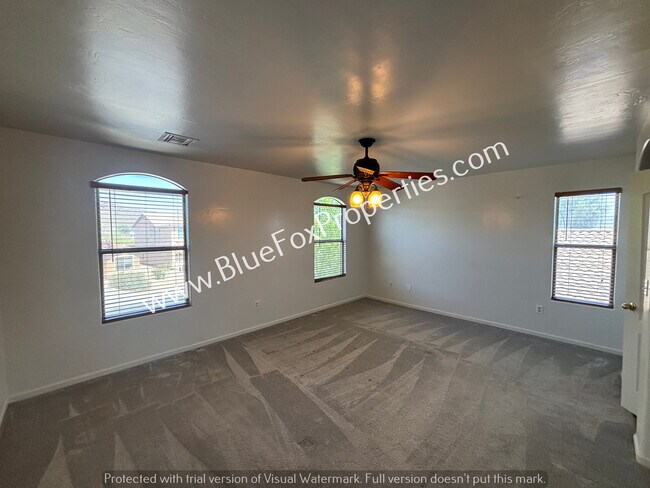 Building Photo - 8918 N Misty Brook Dr