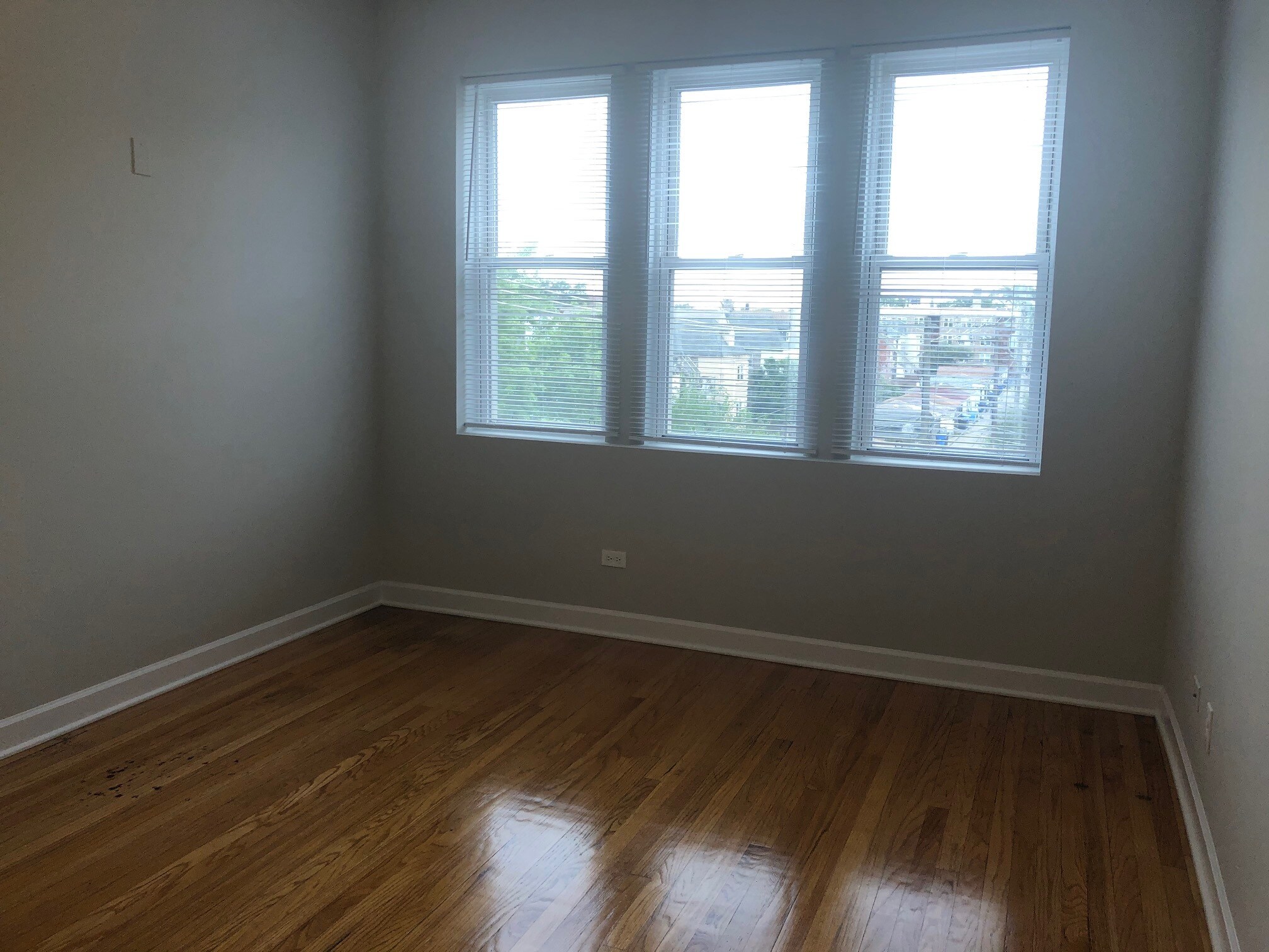 Building Photo - 3003 N Spaulding Ave