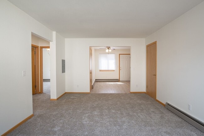 Building Photo - 2411 Brentwood Pkwy