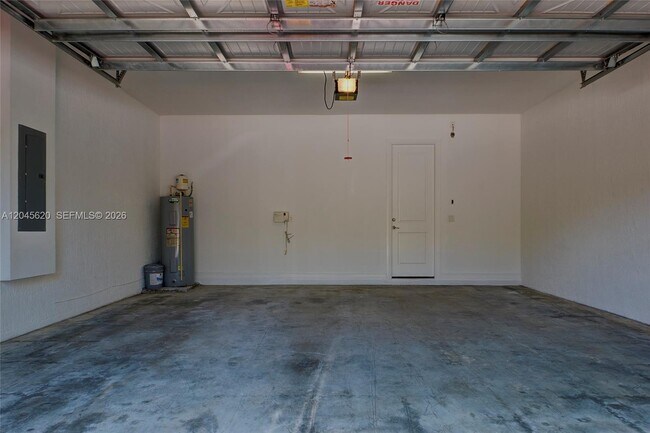 Building Photo - 142 SW 127th Terrace