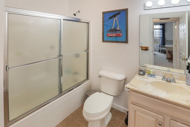 Building Photo - 43 Lafayette Rd