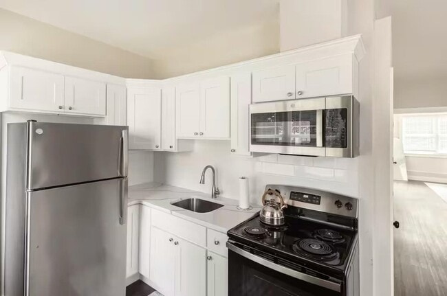 Building Photo - 9-11 Marie Place Unit 1