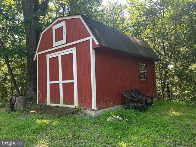 Building Photo - 1325 Stoney Bottom Rd