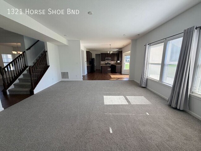 Building Photo - 1321 Horse Shoe Bnd