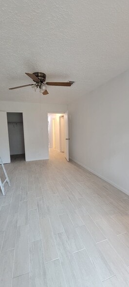 Building Photo - 5727 Arbor Vitae Dr