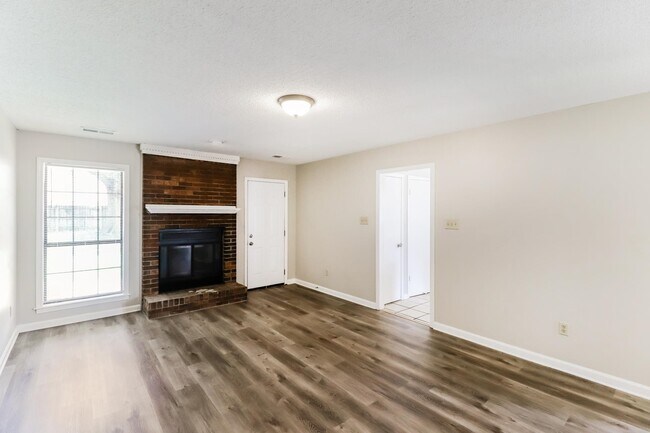 Building Photo - 7146 Butternut Dr