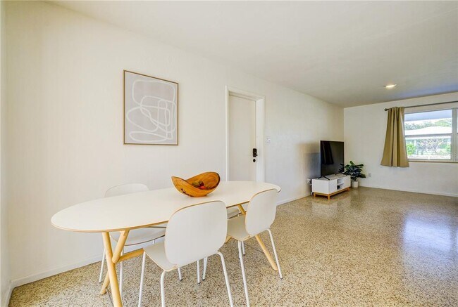 Building Photo - 3024 Rose St