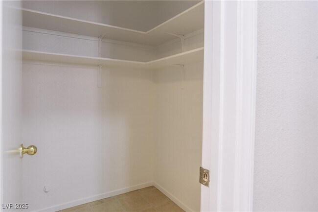 Building Photo - 7920 Hornbeam Ct