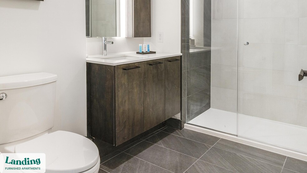 Building Photo - 632 Howard Rd SE