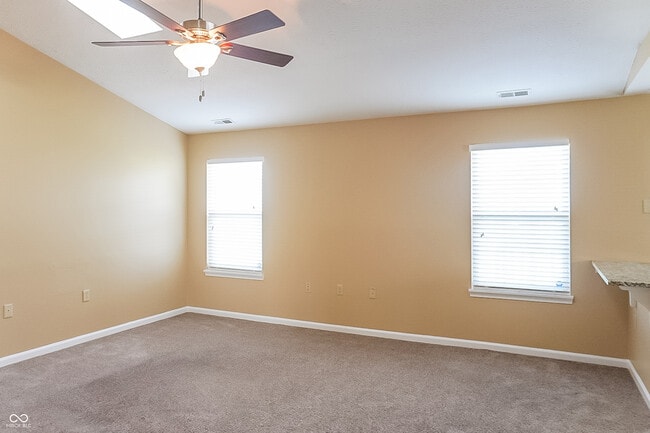 Building Photo - 2245 Valley Creek E Ln