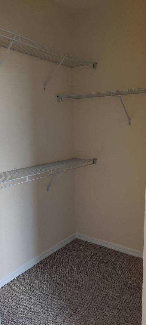 Building Photo - Serenata - 307