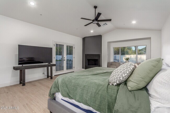 Building Photo - 8156 E Questa Rd