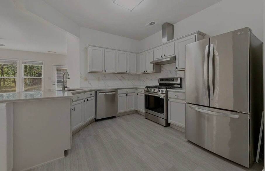 Building Photo - 2734 Winslow Ridge Dr NE