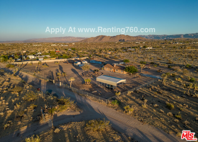 Building Photo - Newly Remodeled 3 Bedroom 2 Bathroom Home ...