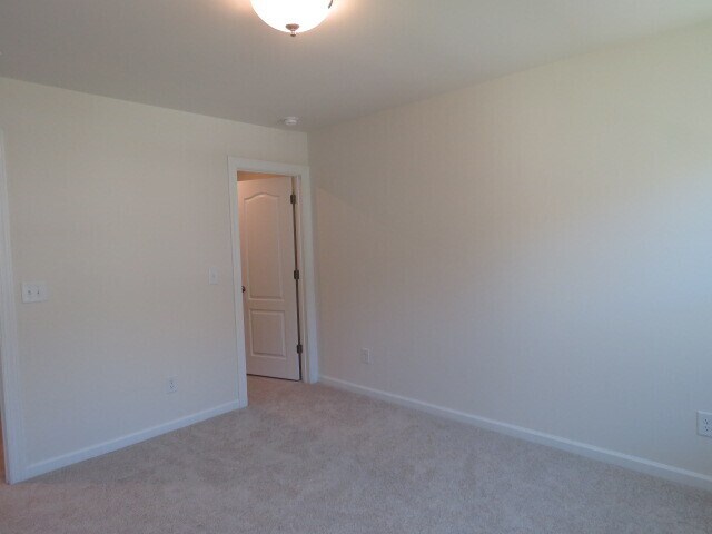 Building Photo - 114 White Crane Ct