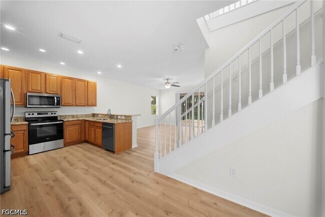 Building Photo - 11133 Peace Lilly Way