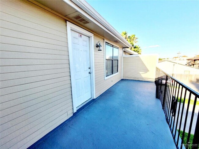 Building Photo - 18 N 12th St
