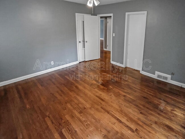 Building Photo - 1457 Clairmont Rd