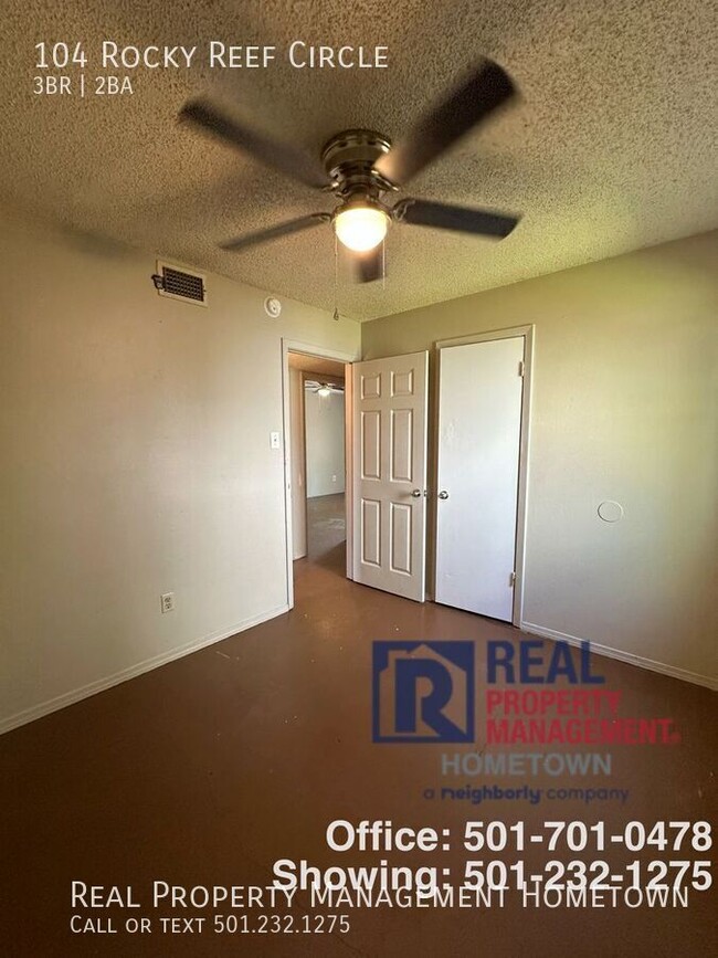 Building Photo - 104 Rockyreef Cir