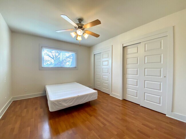 Building Photo - 3815 Guadalupe St