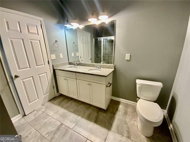 Building Photo - 294 Bass St SW