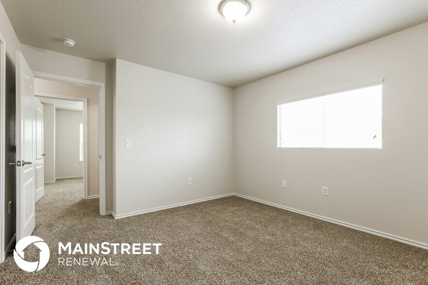 Building Photo - 7338 Azalea Square
