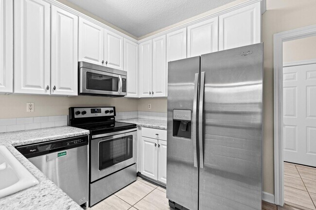 Building Photo - 1472 The Crossings