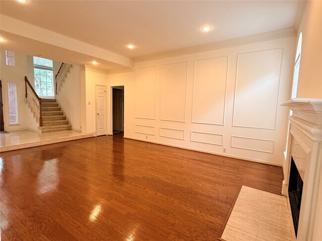 Building Photo - 3306 Vista Lake Dr