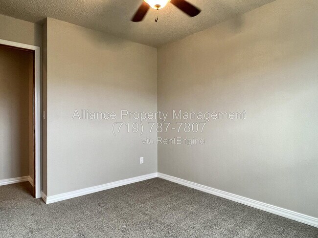 Building Photo - 6318 Galway Dr