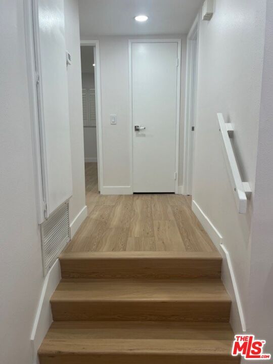 Building Photo - 1738 Palisades Dr