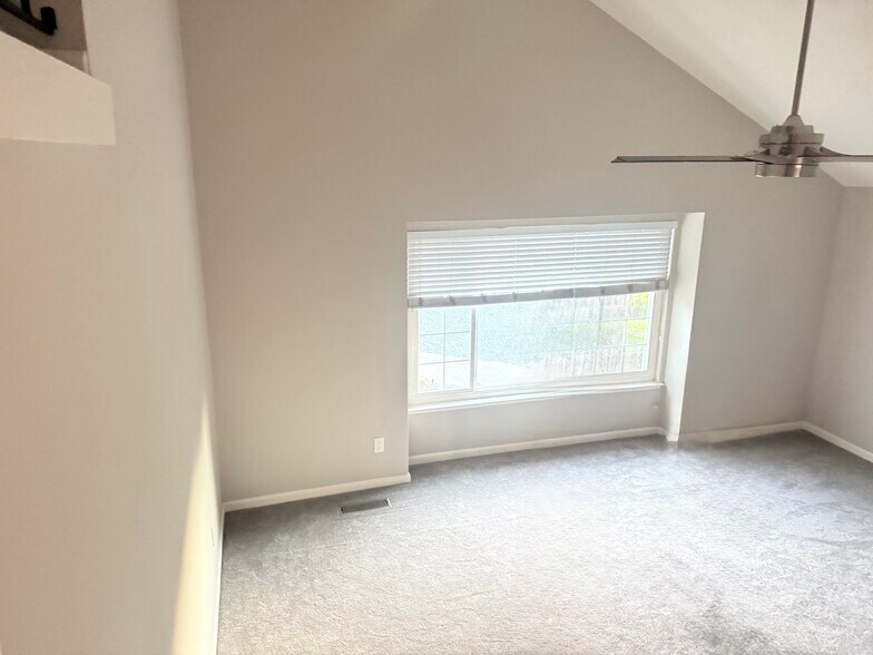 Building Photo - 8731 Augusta Ct