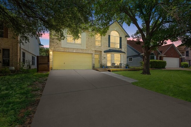 Building Photo - 8715 Dandelion Trail
