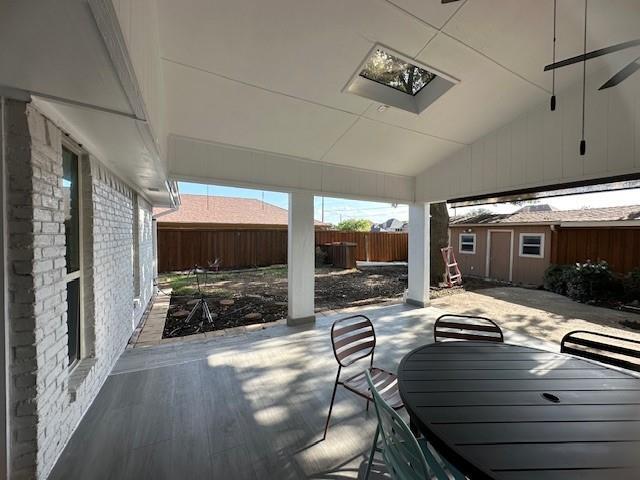 Building Photo - 2649 Mariposa Cir