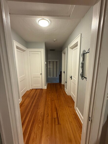 Building Photo - 1011 Boston Ave