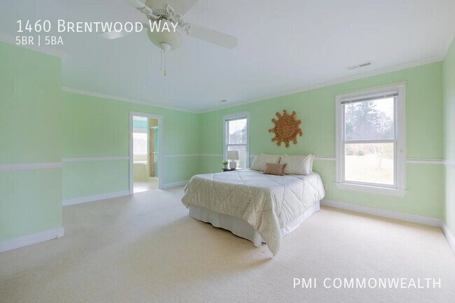 Building Photo - 1460 Brentwood Way