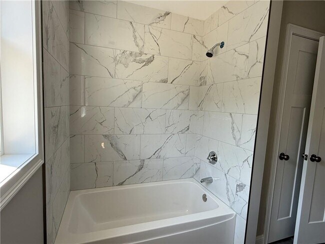 Building Photo - 4 Big River Rd