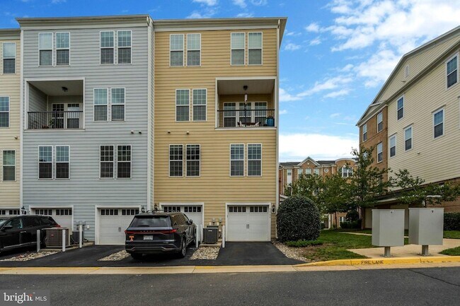Building Photo - 42790 Lauder Terrace