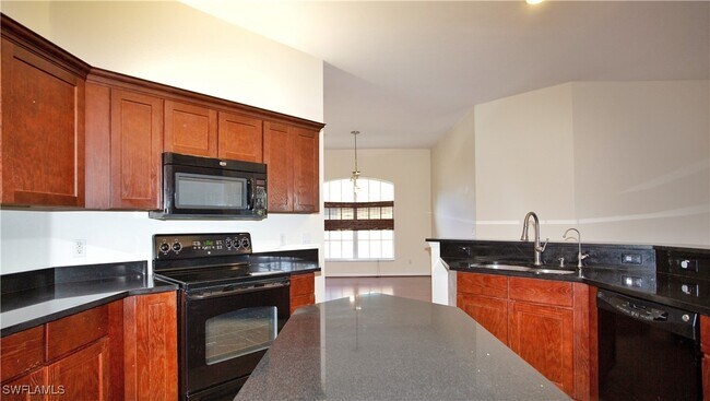 Building Photo - 3555 Poinsettia Ave