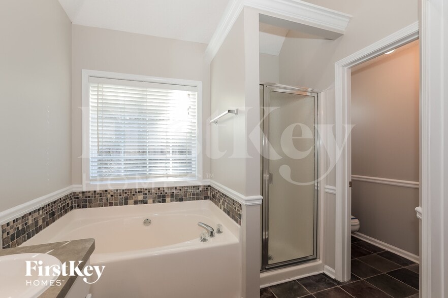 Building Photo - 115 Coldwater Dr