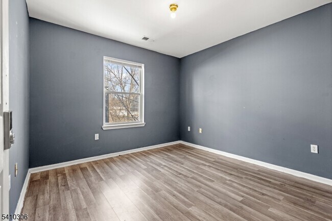 Building Photo - 457 Irvine Turner Blvd