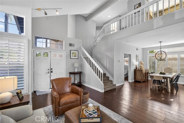 Building Photo - 23 Amarante