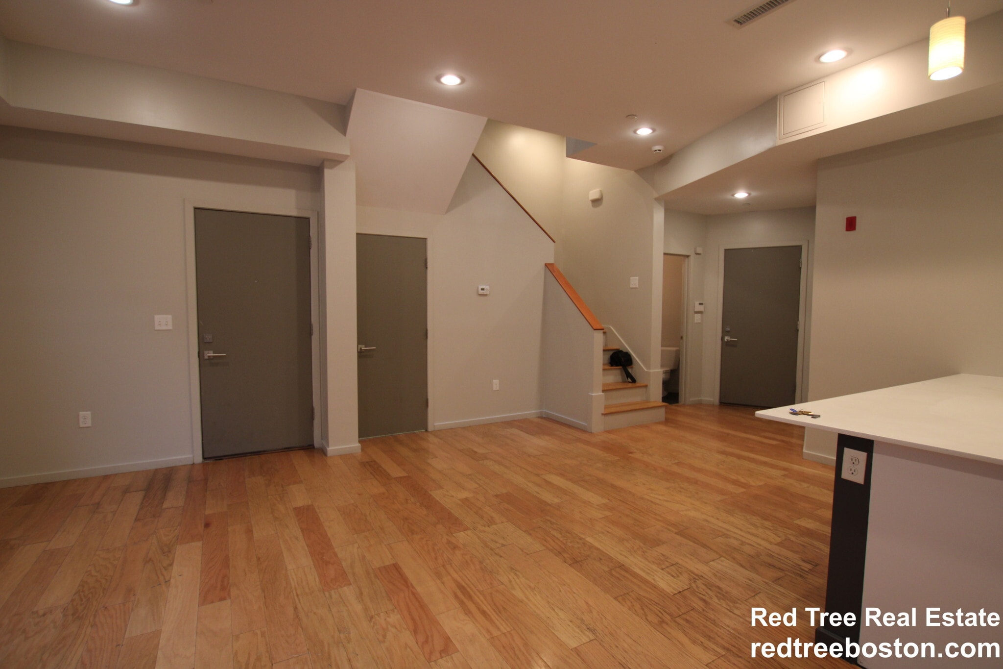 Building Photo - 55 Glenville Ave