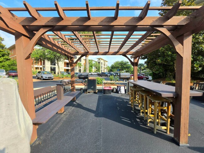 Building Photo - 1430 Regency Rd