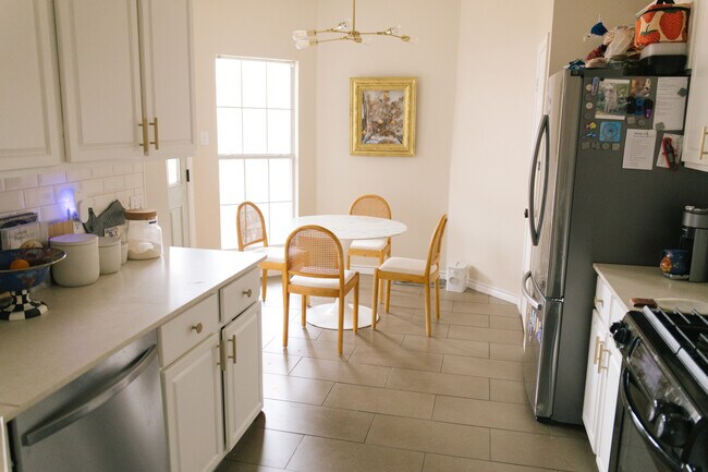 Building Photo - 4812 Buckskin Dr