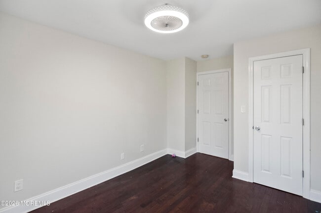 Building Photo - 108 Morris Ave